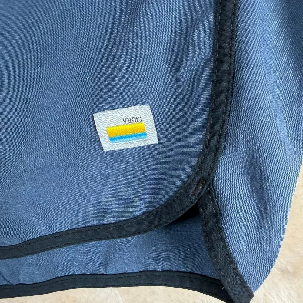 Vuori Men's Athletic Shorts‎ Blue Elastic Waist Drawstring Pockets Size XL